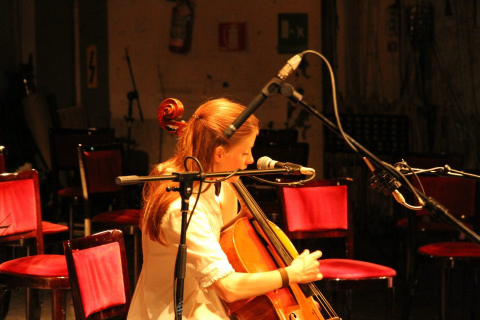 Naomi Berrill - Toc toc Firenze